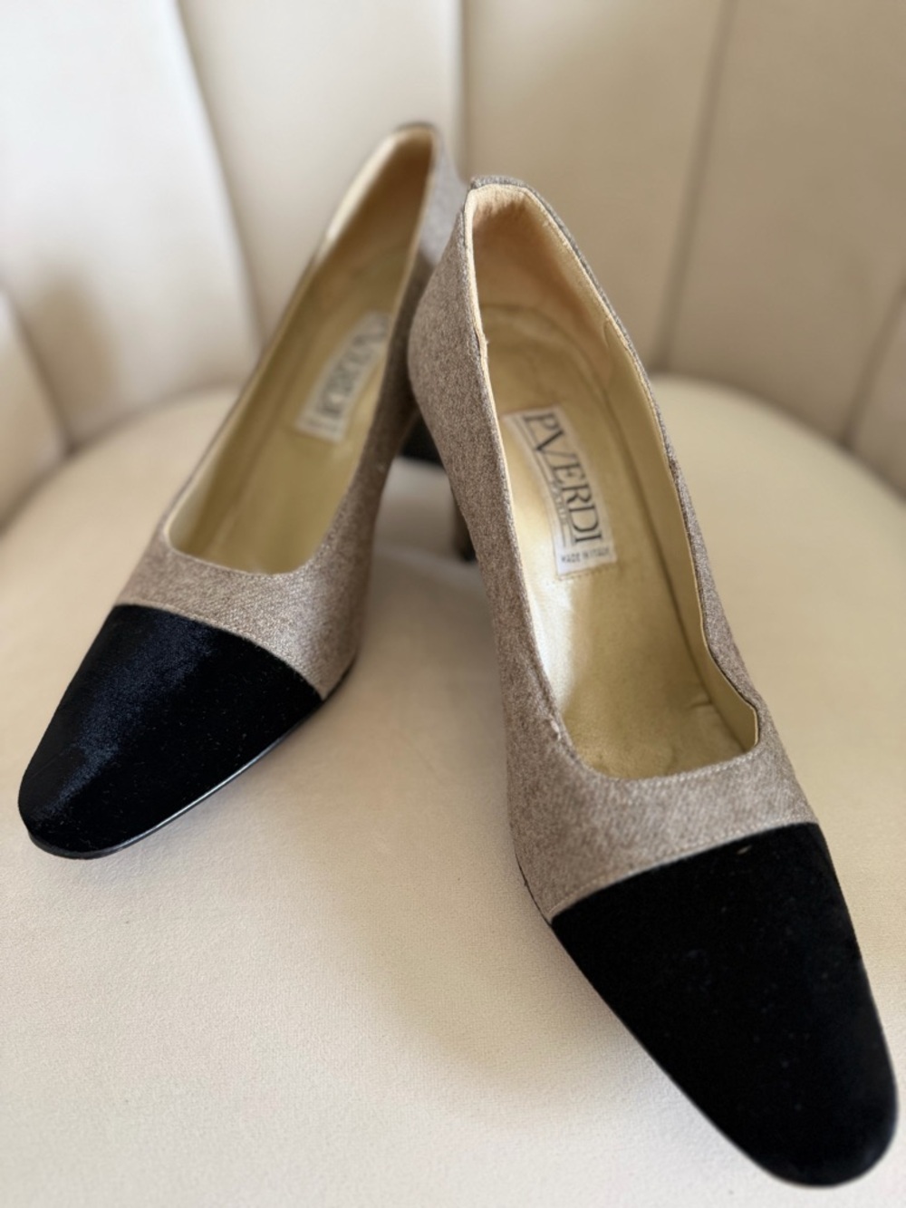 P. Verdi Vtg 90’s Bicolor Black Taupe Velvet Cap Toe Pumps Retro Heels Y2K 8.5